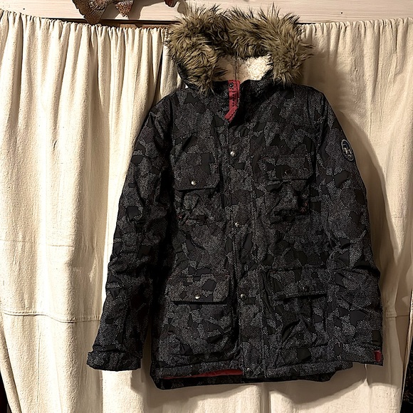 Kids size L 14-16 lands end down/ poly blend parka